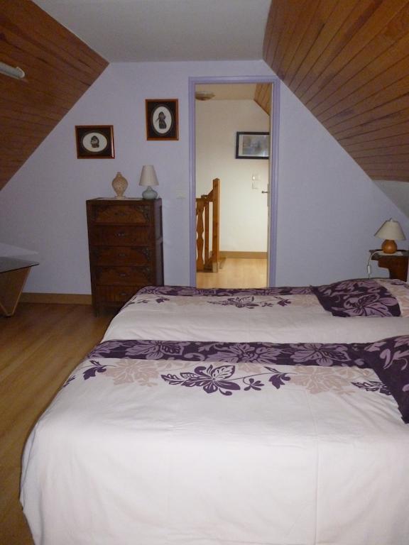 Les Gites De Kerroyal Garlan Esterno foto