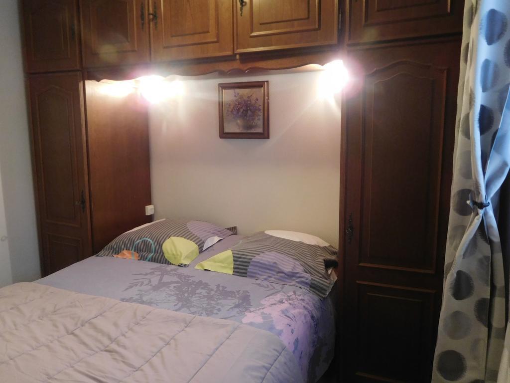 Les Gites De Kerroyal Garlan Esterno foto