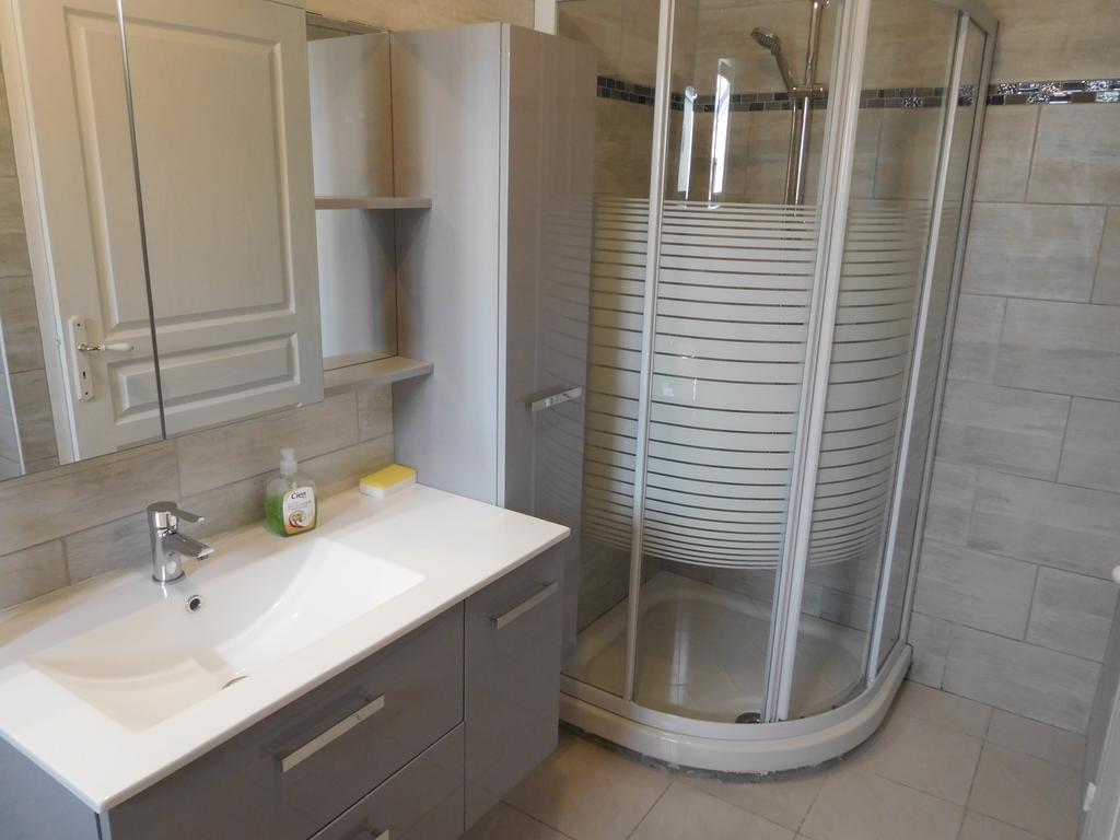 Les Gites De Kerroyal Garlan Esterno foto
